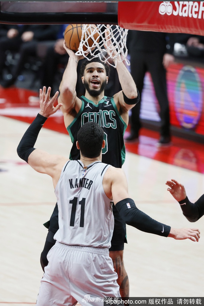 爱游戏体育关于蒂姆连续十五场比赛得分超过比分优势明显，美国队挑战极限！的信息