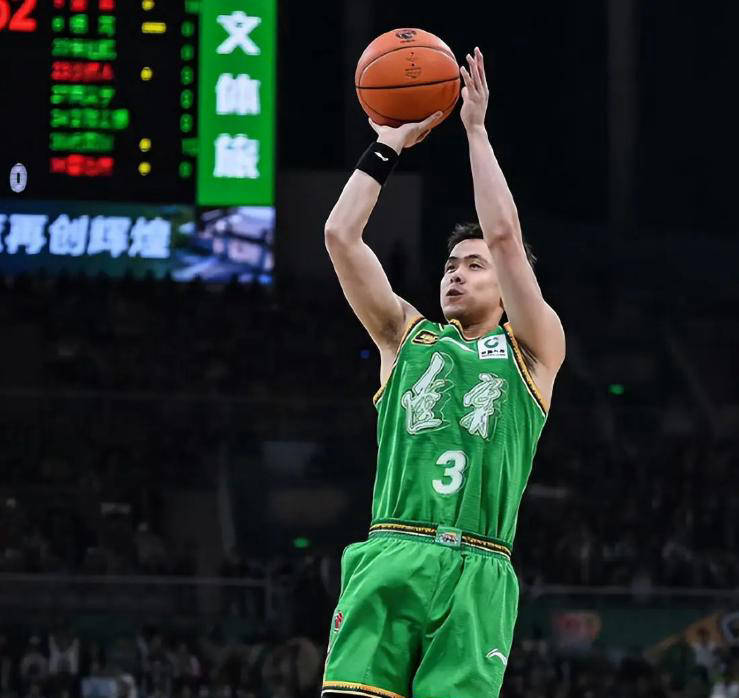 爱游戏体育平台广厦男篮冲刺阶段回应争议；志在意大利杯名次提升；引发热议；资深球员宣示担当的简单介绍